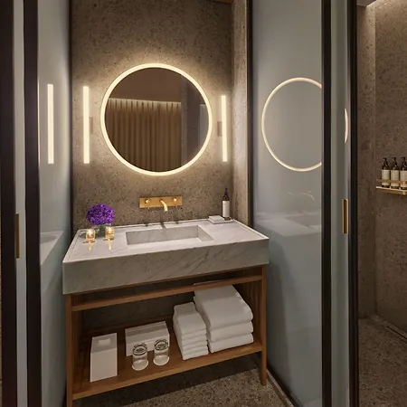 The Edition Hotel 5*