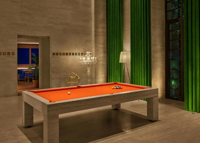 The Edition Hotell 5*