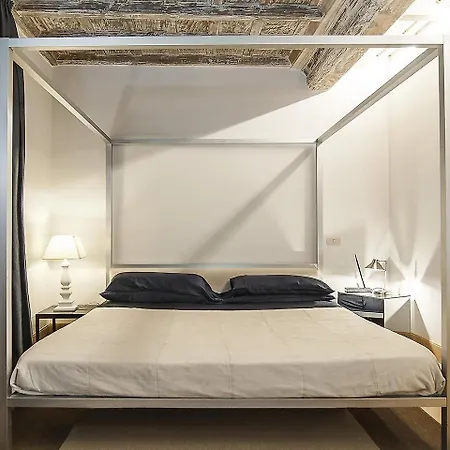 The Edition 호텔 5*